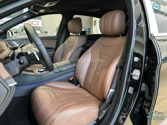 Mercedes-Benz S 560