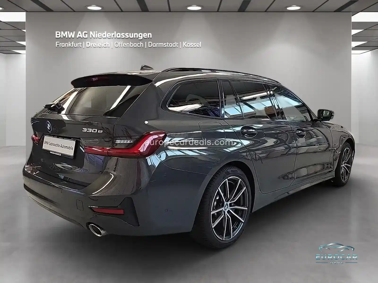 BMW 330