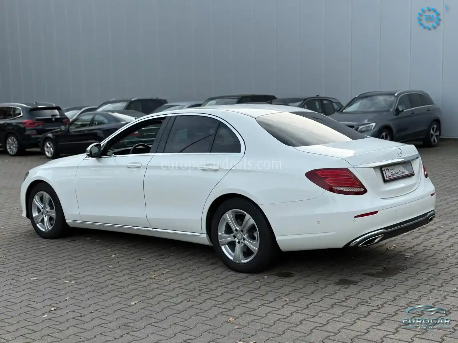 Mercedes-Benz E 200