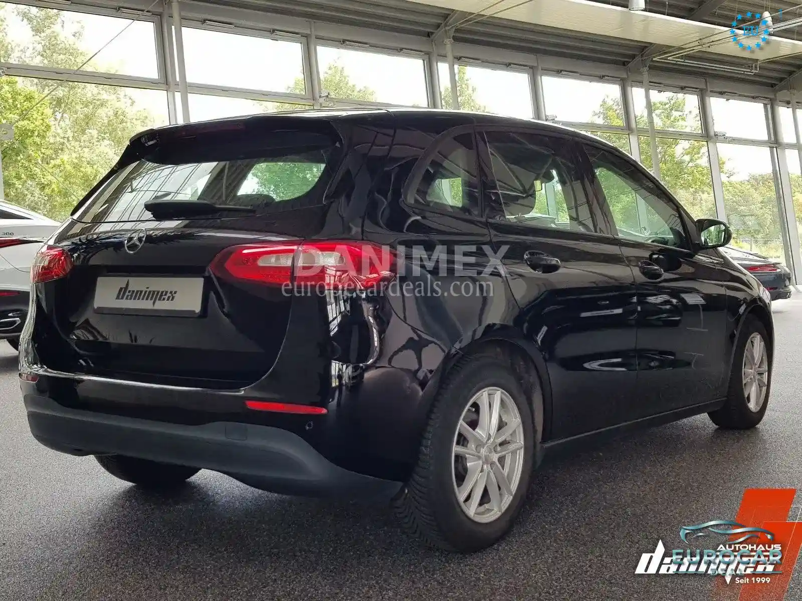 Mercedes-Benz B 200