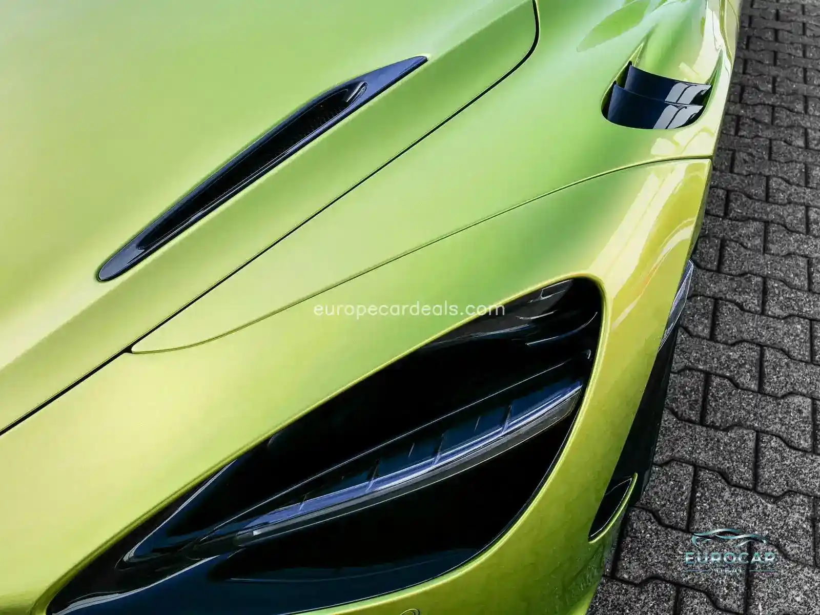McLaren 750S