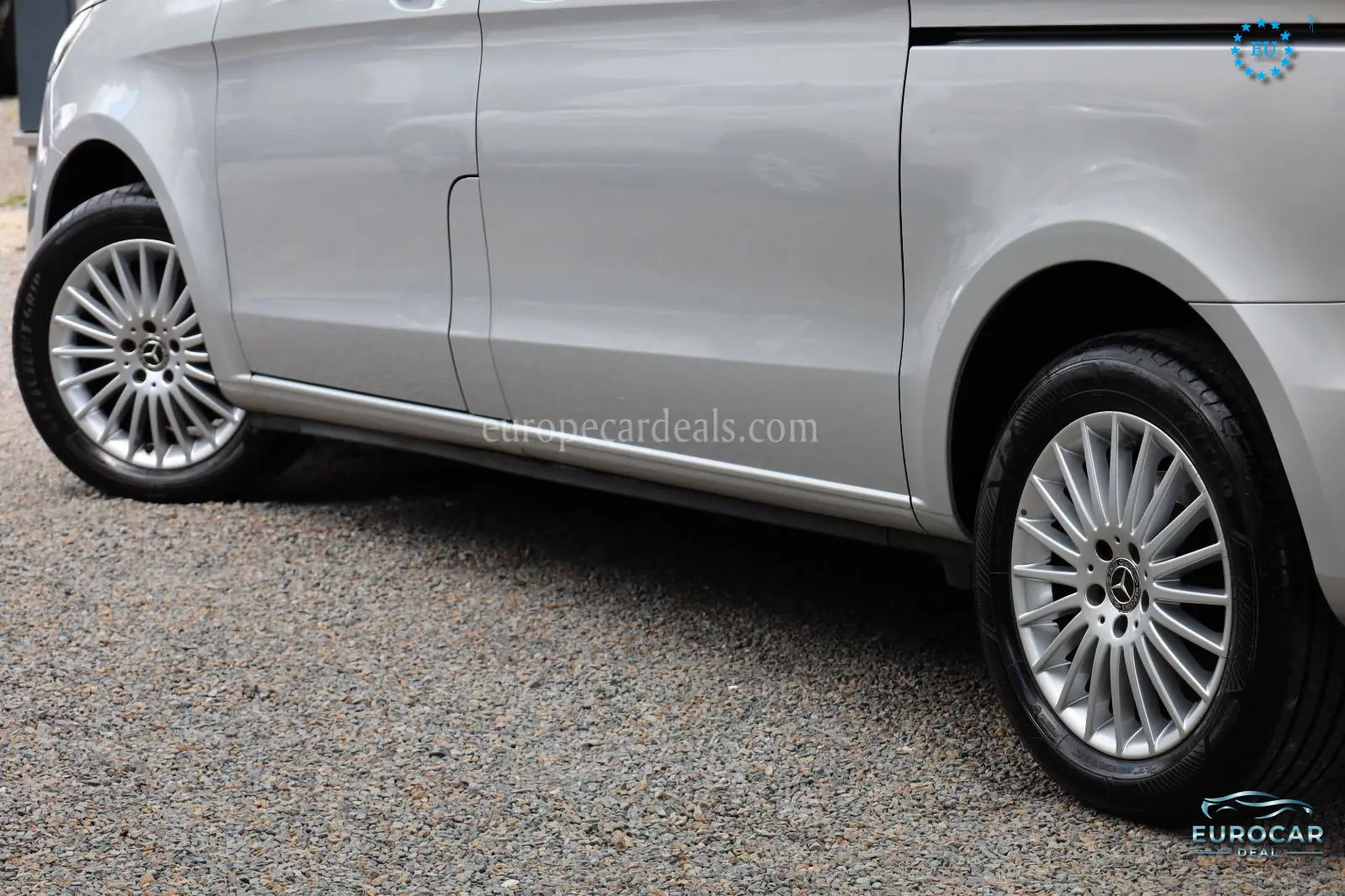 Mercedes-Benz V 220