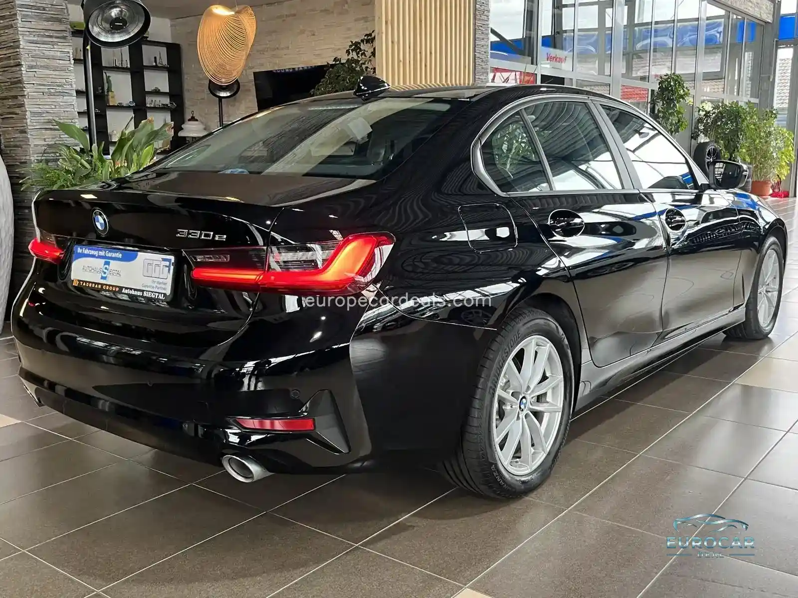 BMW 330