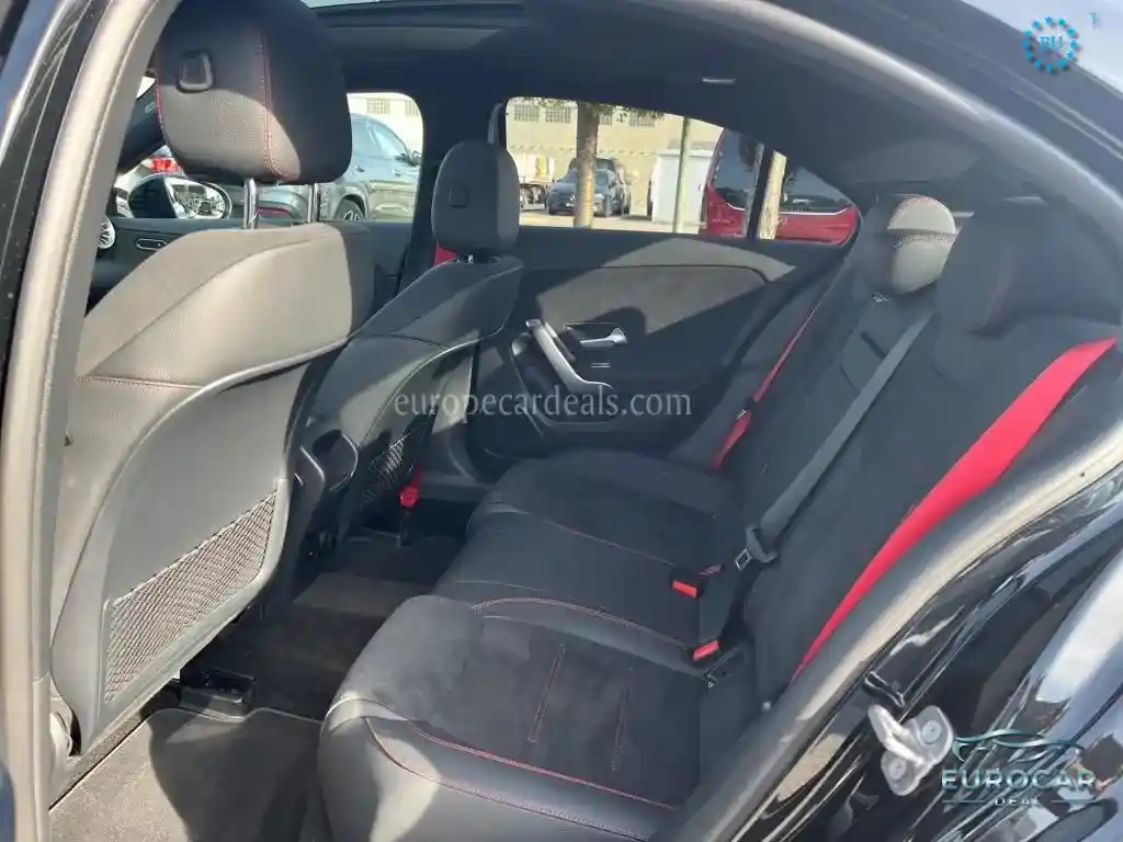 Mercedes-Benz A 35 AMG