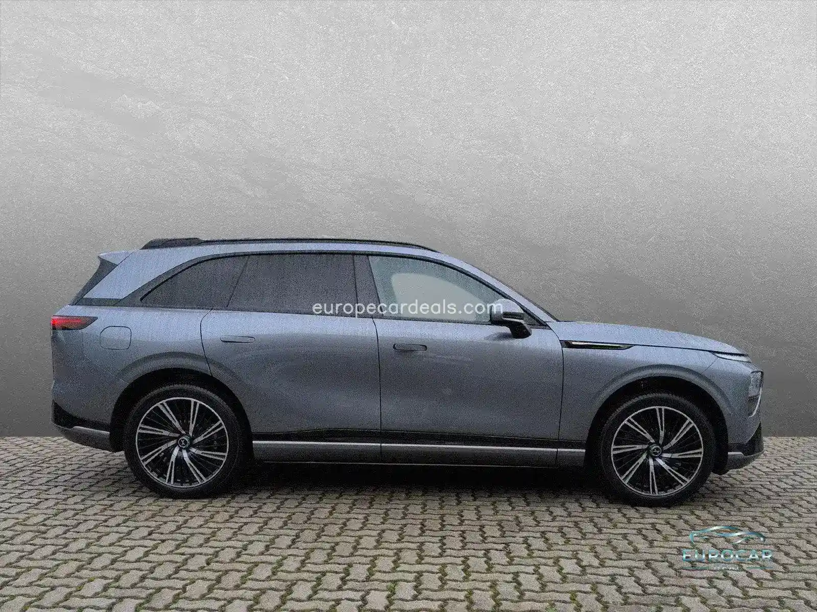XPENG G9