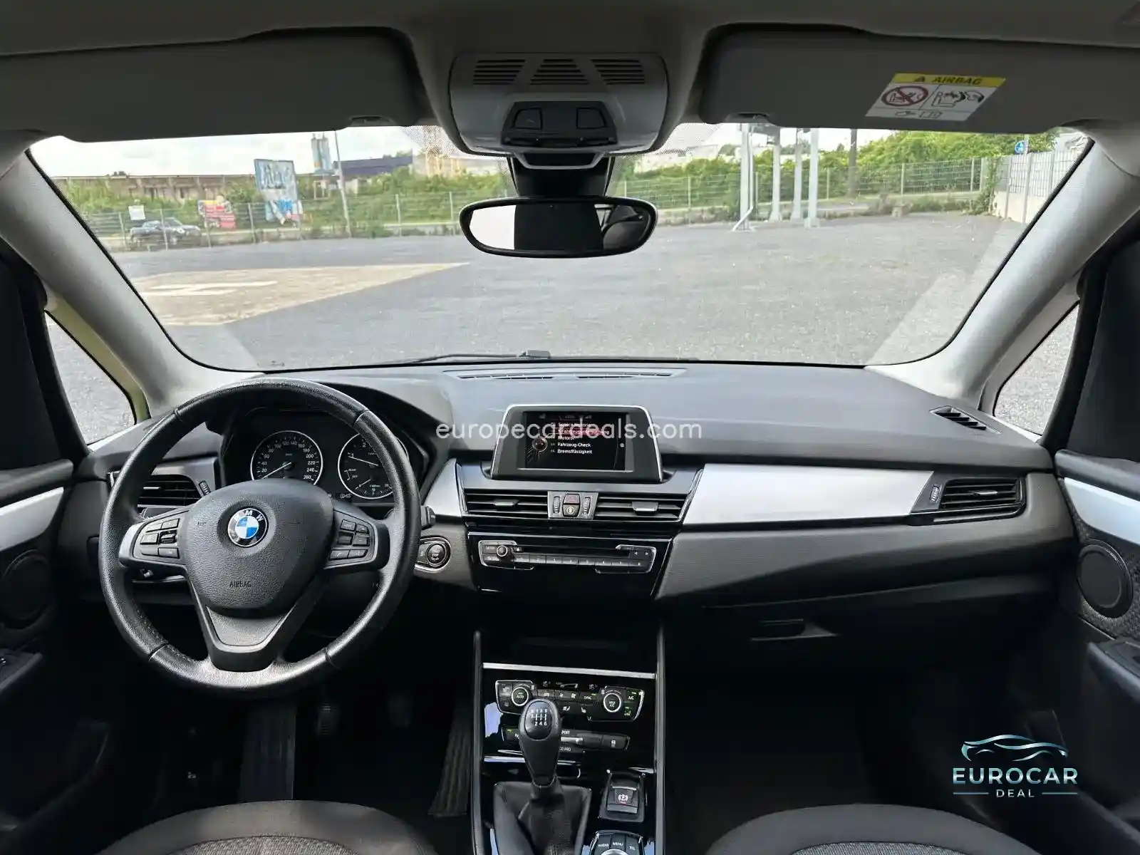 BMW 218