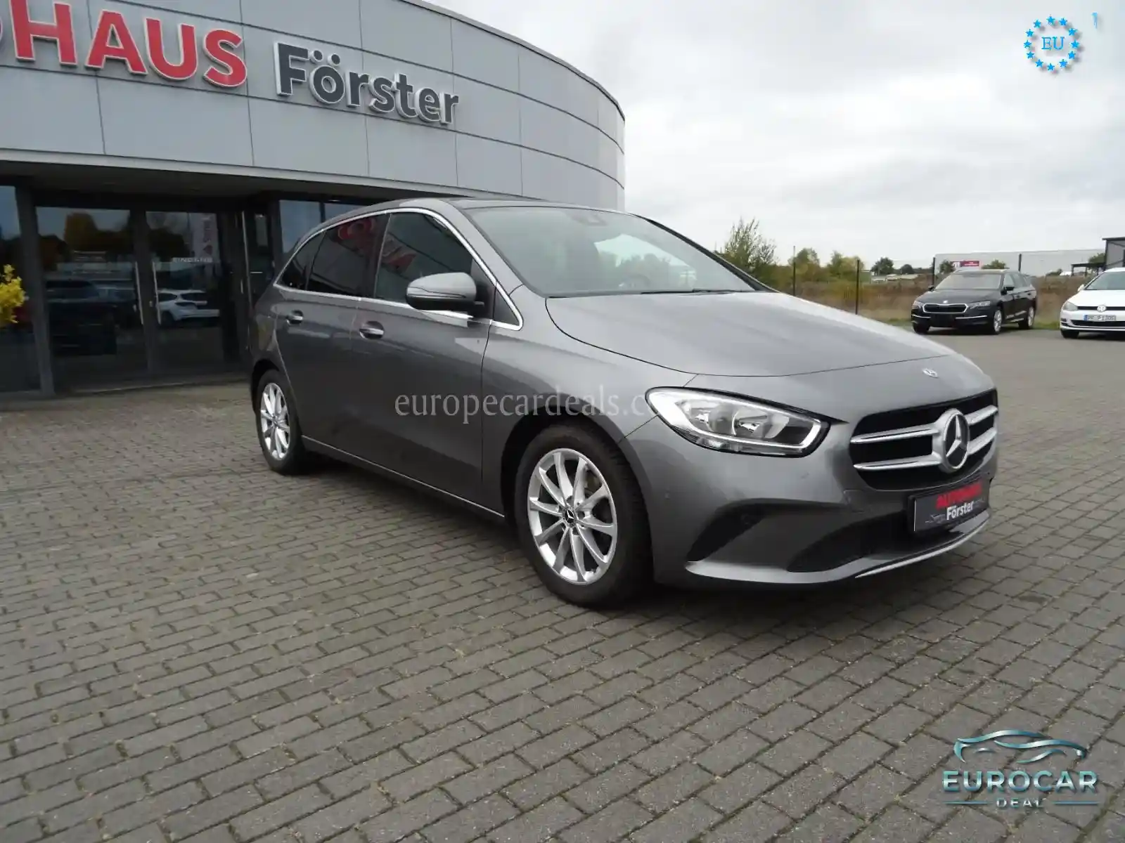 Mercedes-Benz B 180