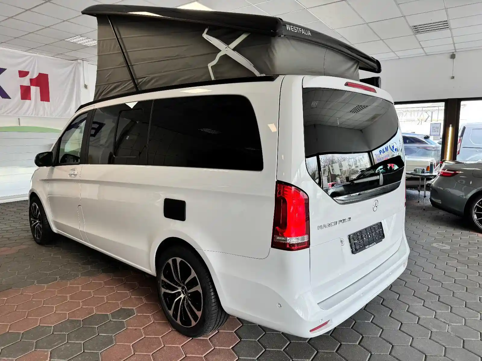 Mercedes-Benz V 250