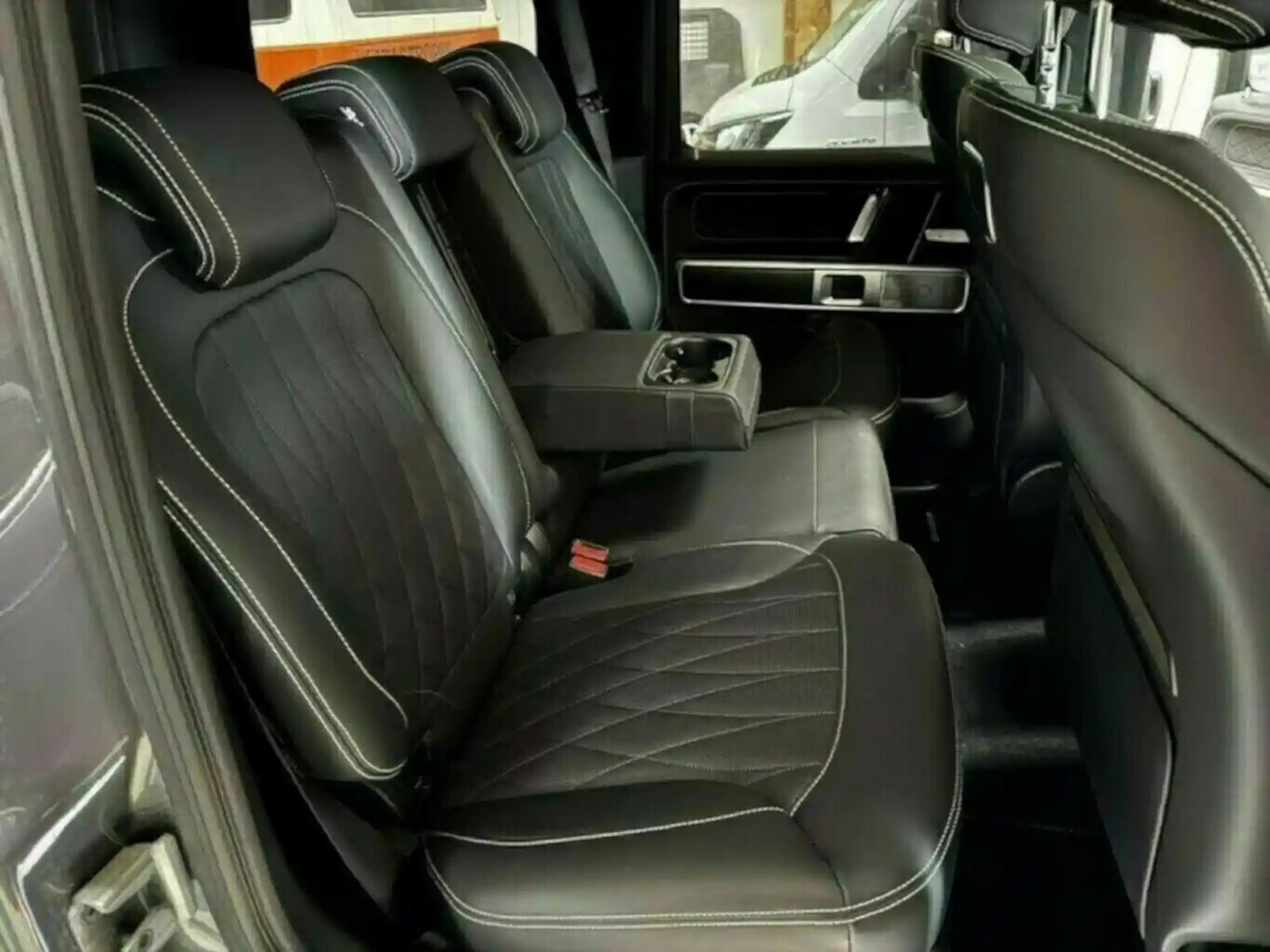 Mercedes-Benz G 500