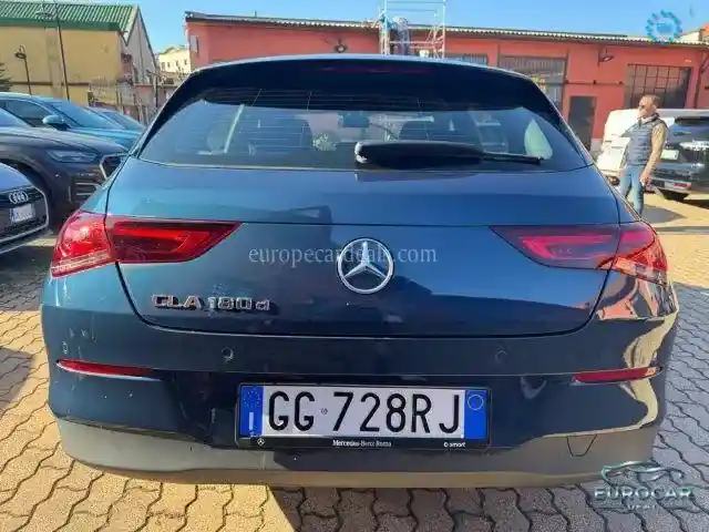 Mercedes-Benz CLA 180 Shooting Brake