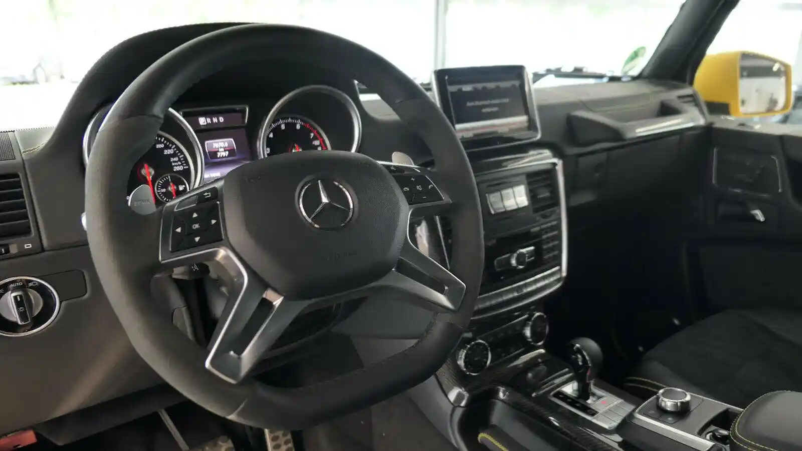 Mercedes-Benz G 500
