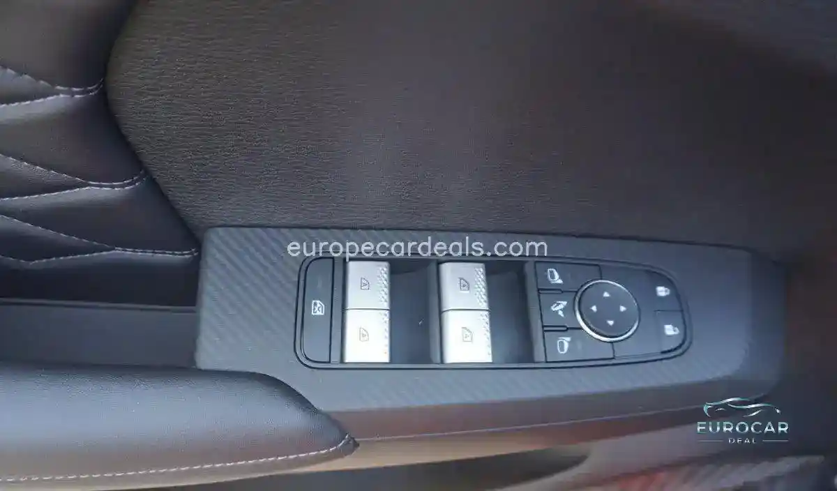 Mitsubishi Plug-in Hybrid Outlander