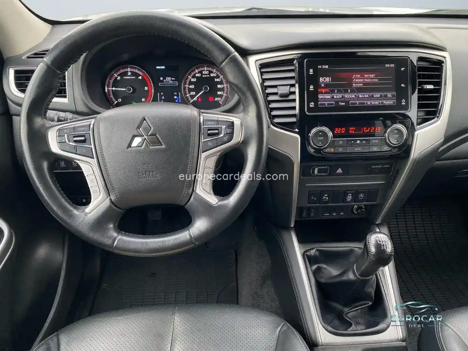 Mitsubishi L200