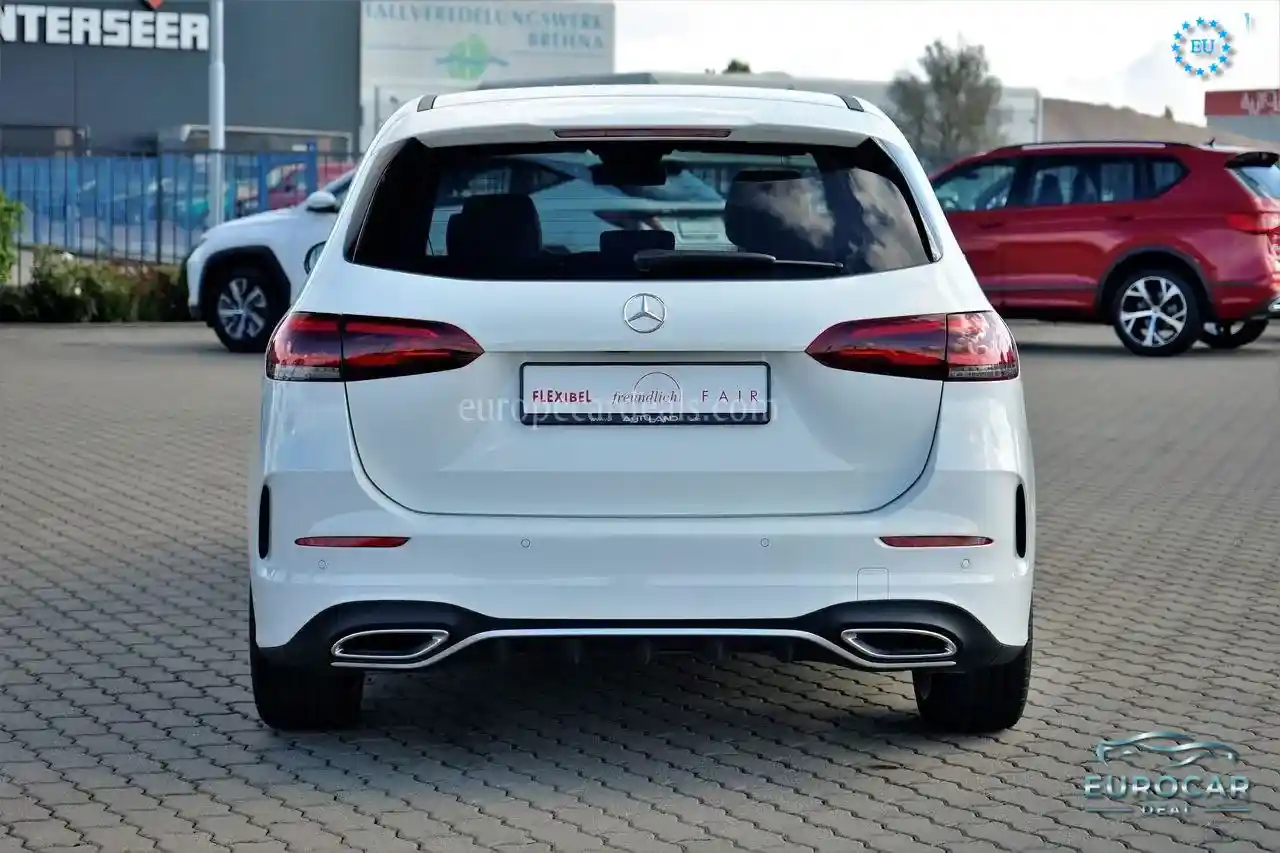 Mercedes-Benz B 200