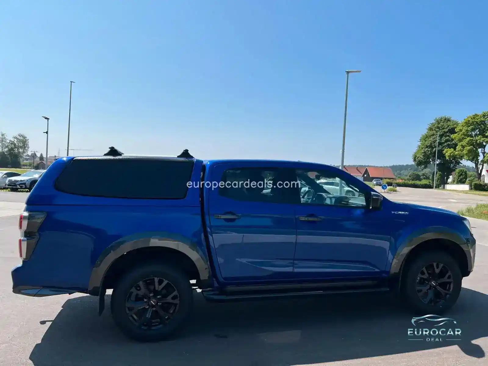 Double Cab 4WD V-CROSS,HARDTOP,AHK,UVM….