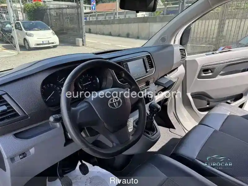 Toyota Proace (Verso)