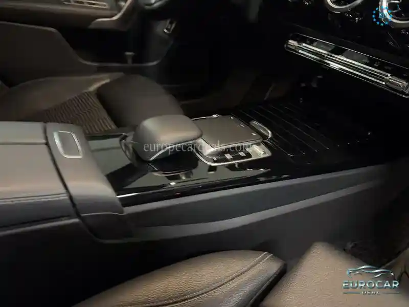 Mercedes-Benz CLA 200 Shooting Brake