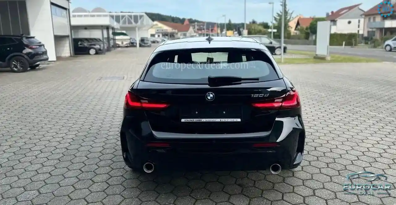 BMW 120