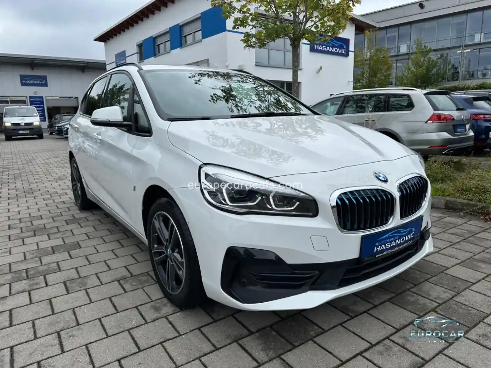 BMW 225
