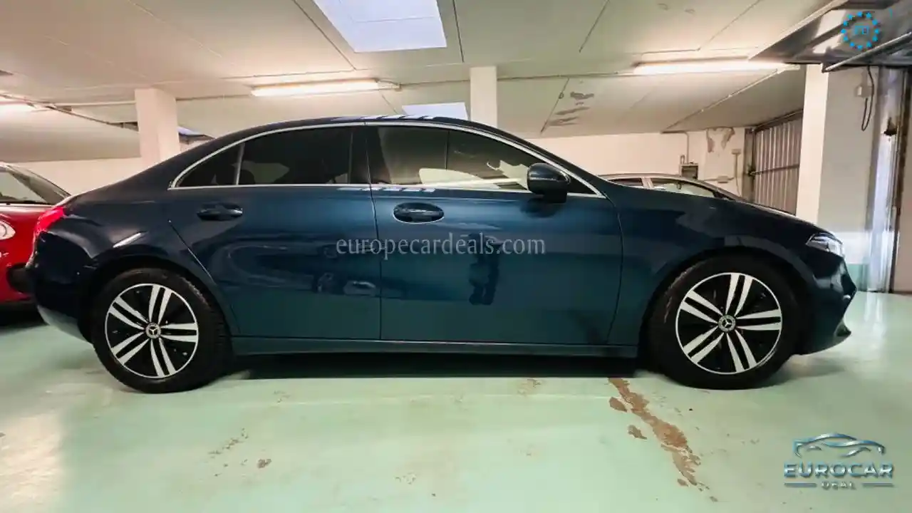 Mercedes-Benz A 180