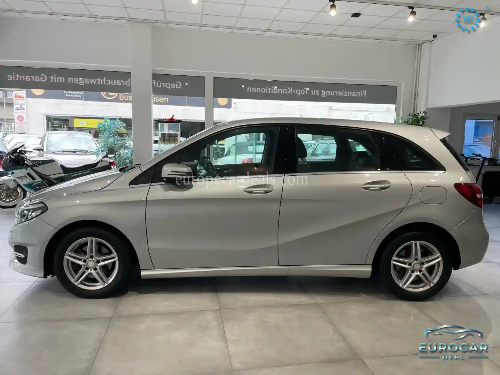 Mercedes-Benz B 220