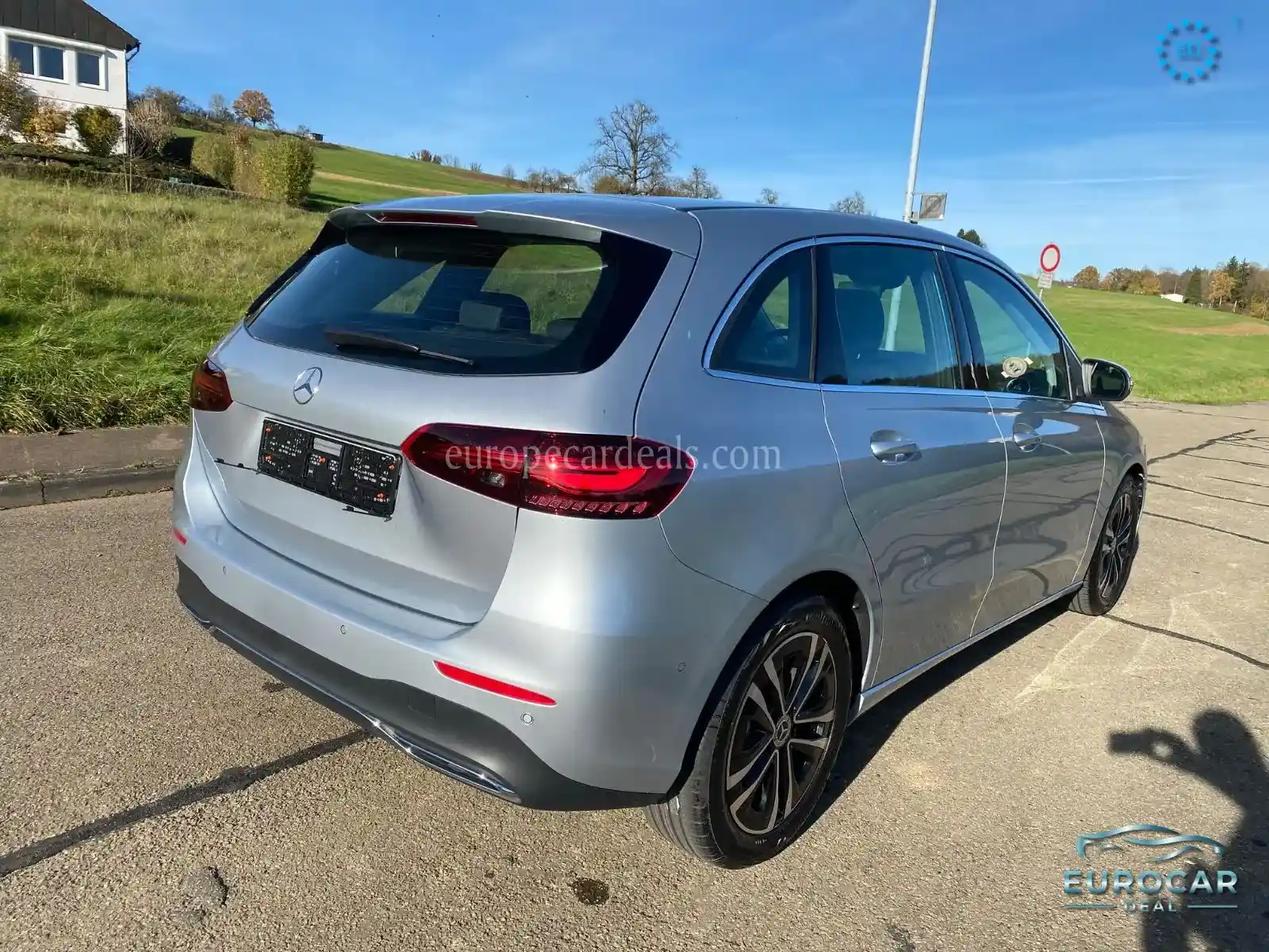 Mercedes-Benz B 200