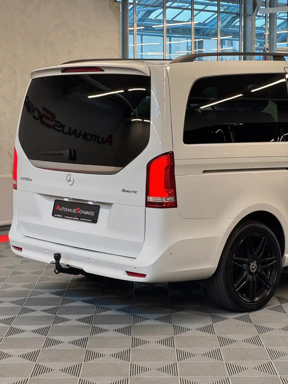 Mercedes-Benz V 250