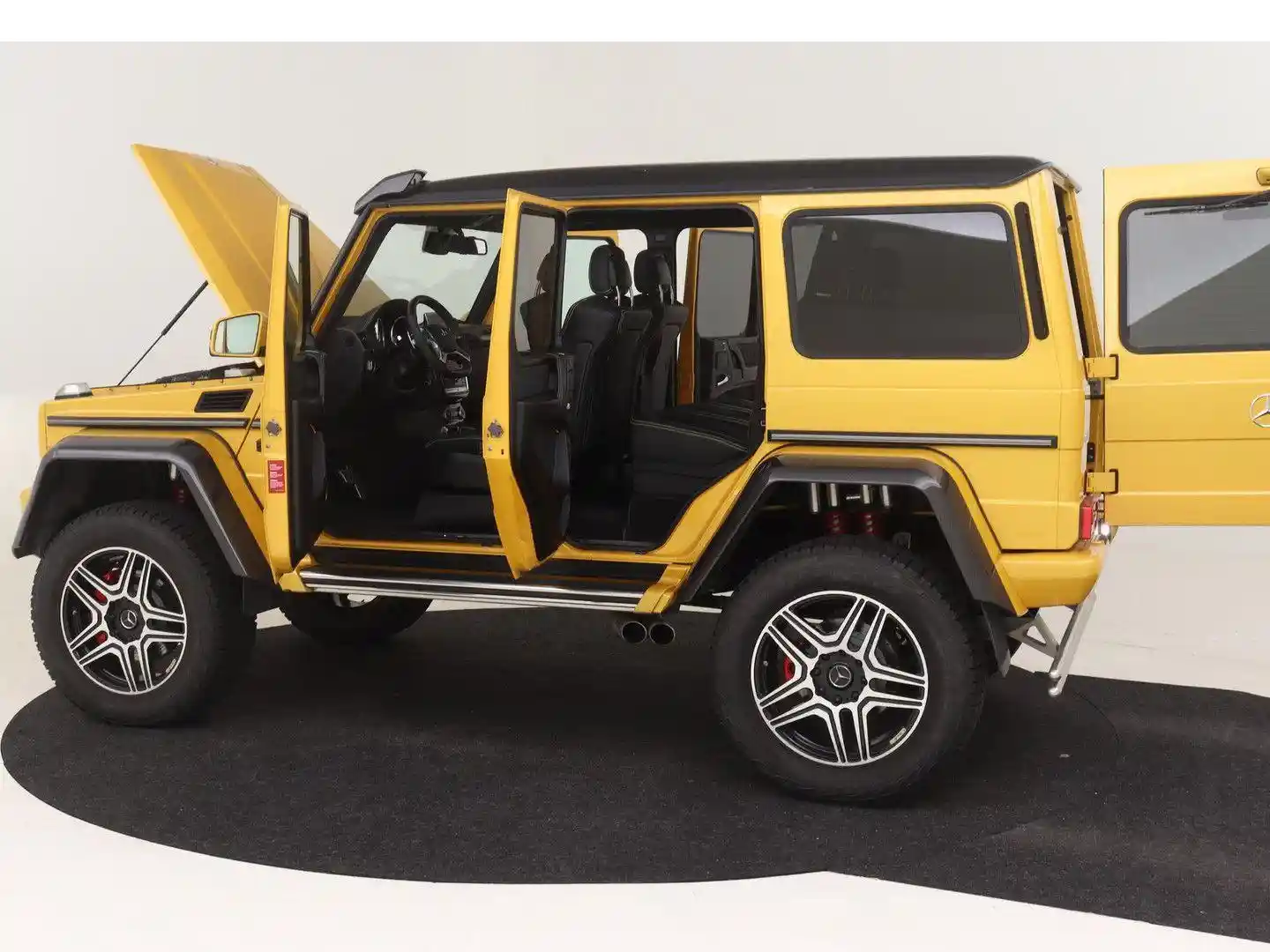 Mercedes-Benz G 500