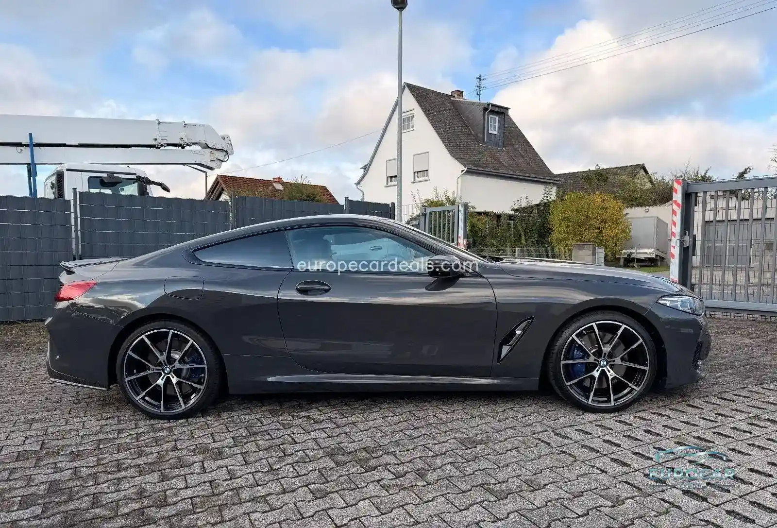 BMW 840