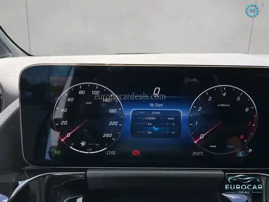 Mercedes-Benz B 180
