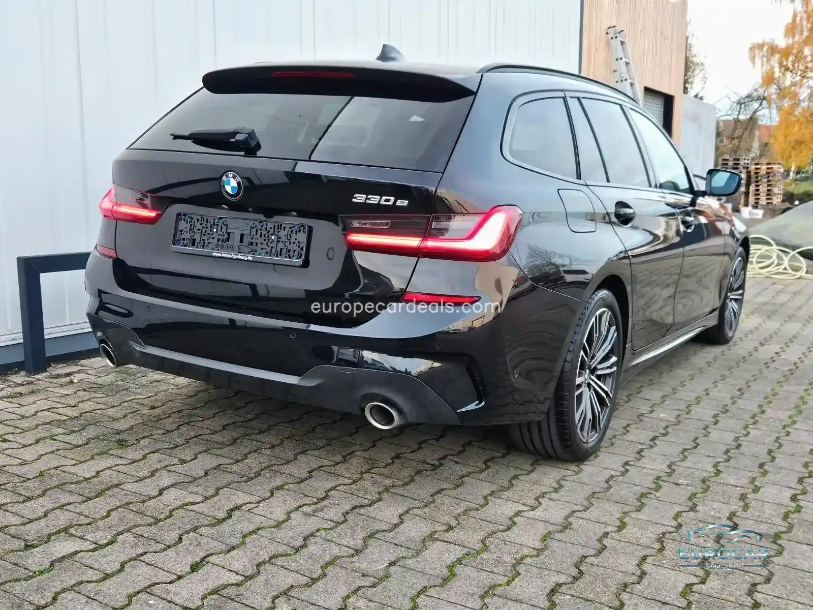 BMW 330