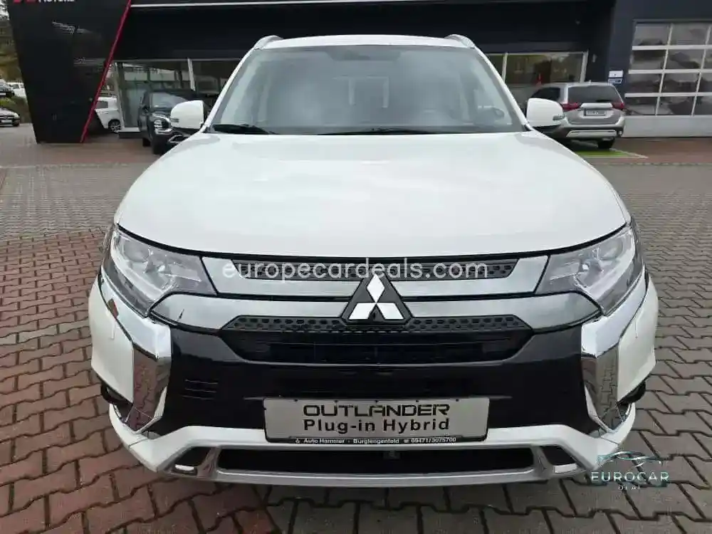 Mitsubishi Plug-in Hybrid Outlander