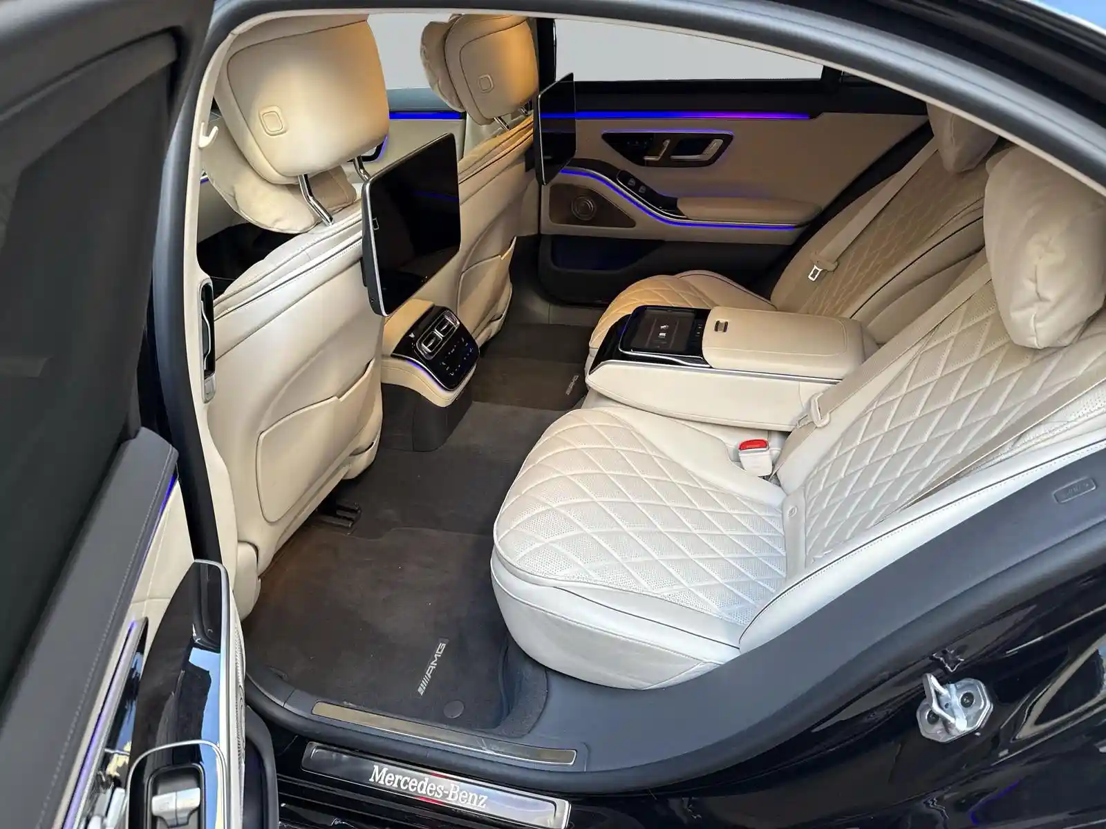 Mercedes-Benz S 500