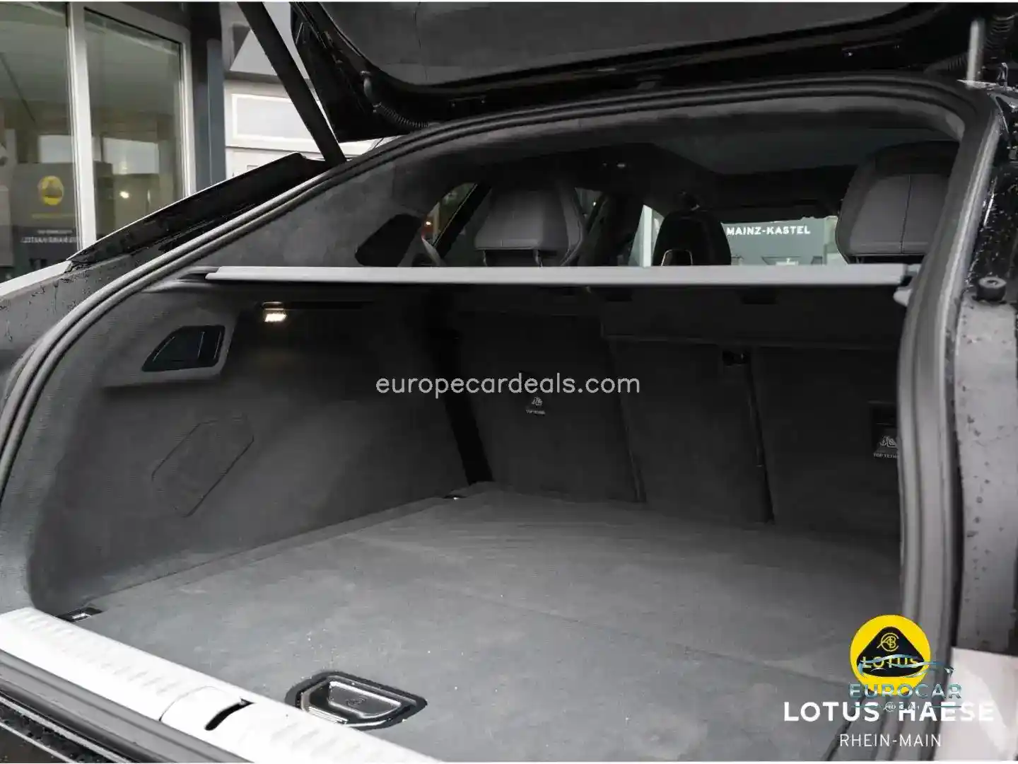 Lotus Eletre