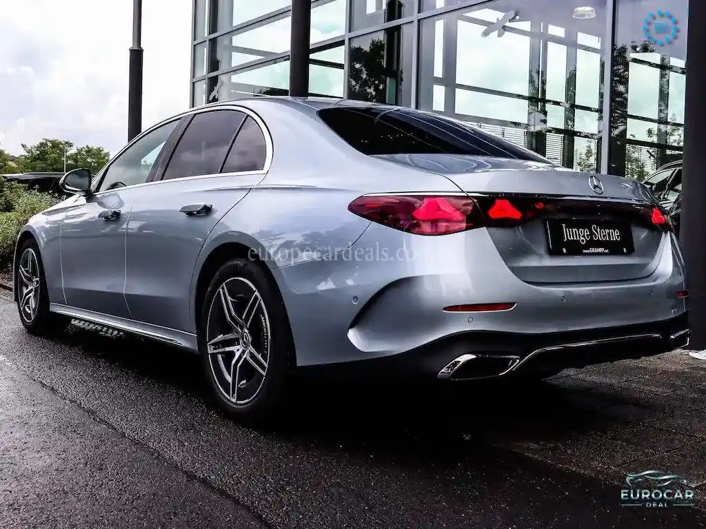 Mercedes-Benz E 200