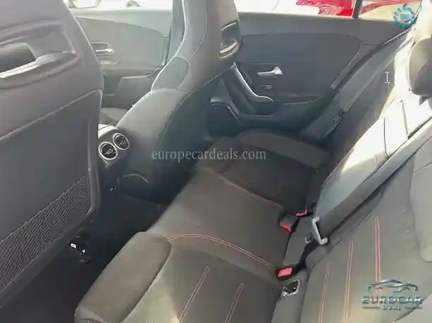 Mercedes-Benz A 220