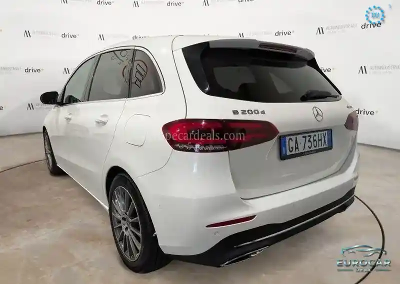 Mercedes-Benz B 200