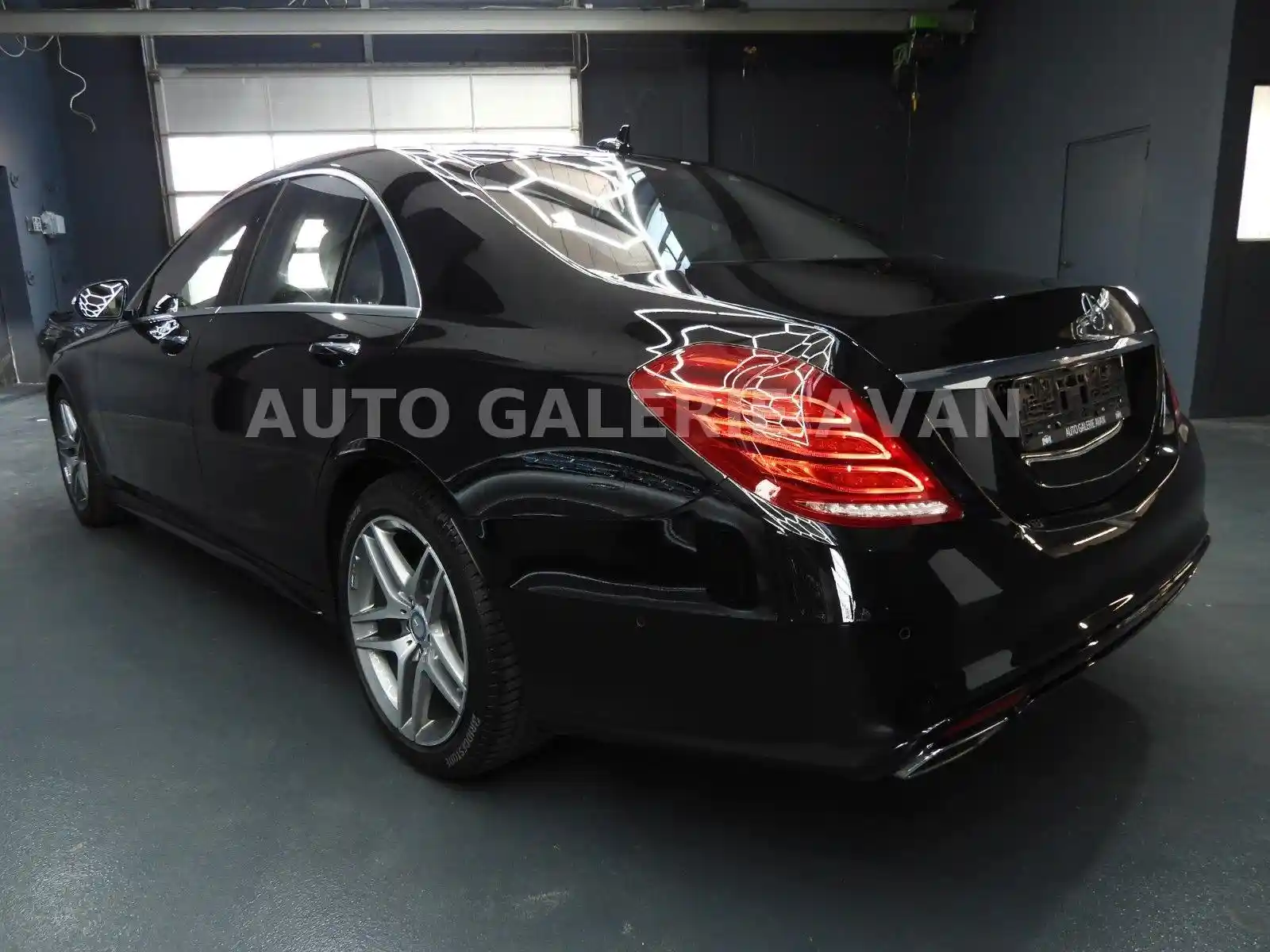 Mercedes-Benz S 500
