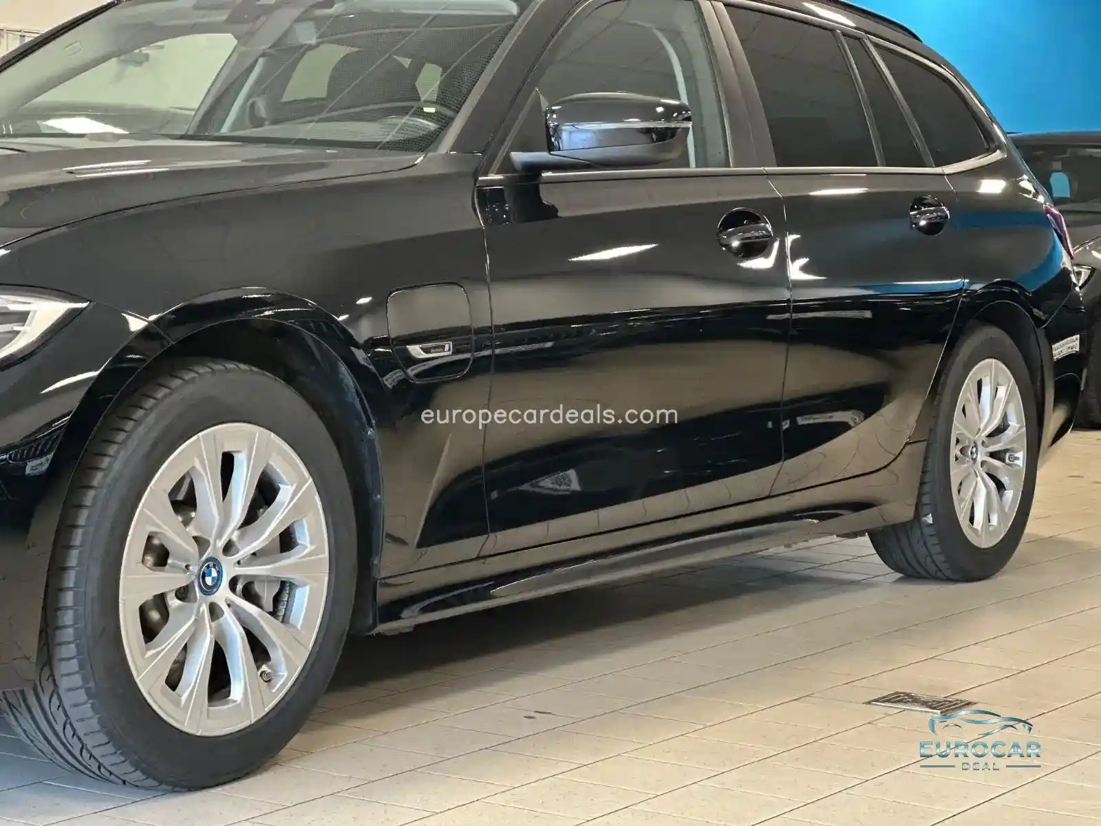 BMW 330