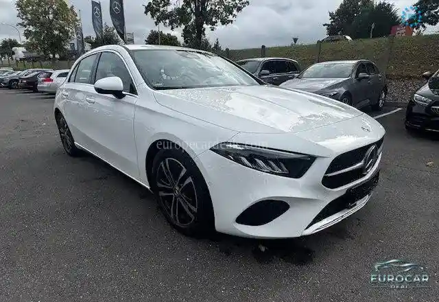 Mercedes-Benz A 200