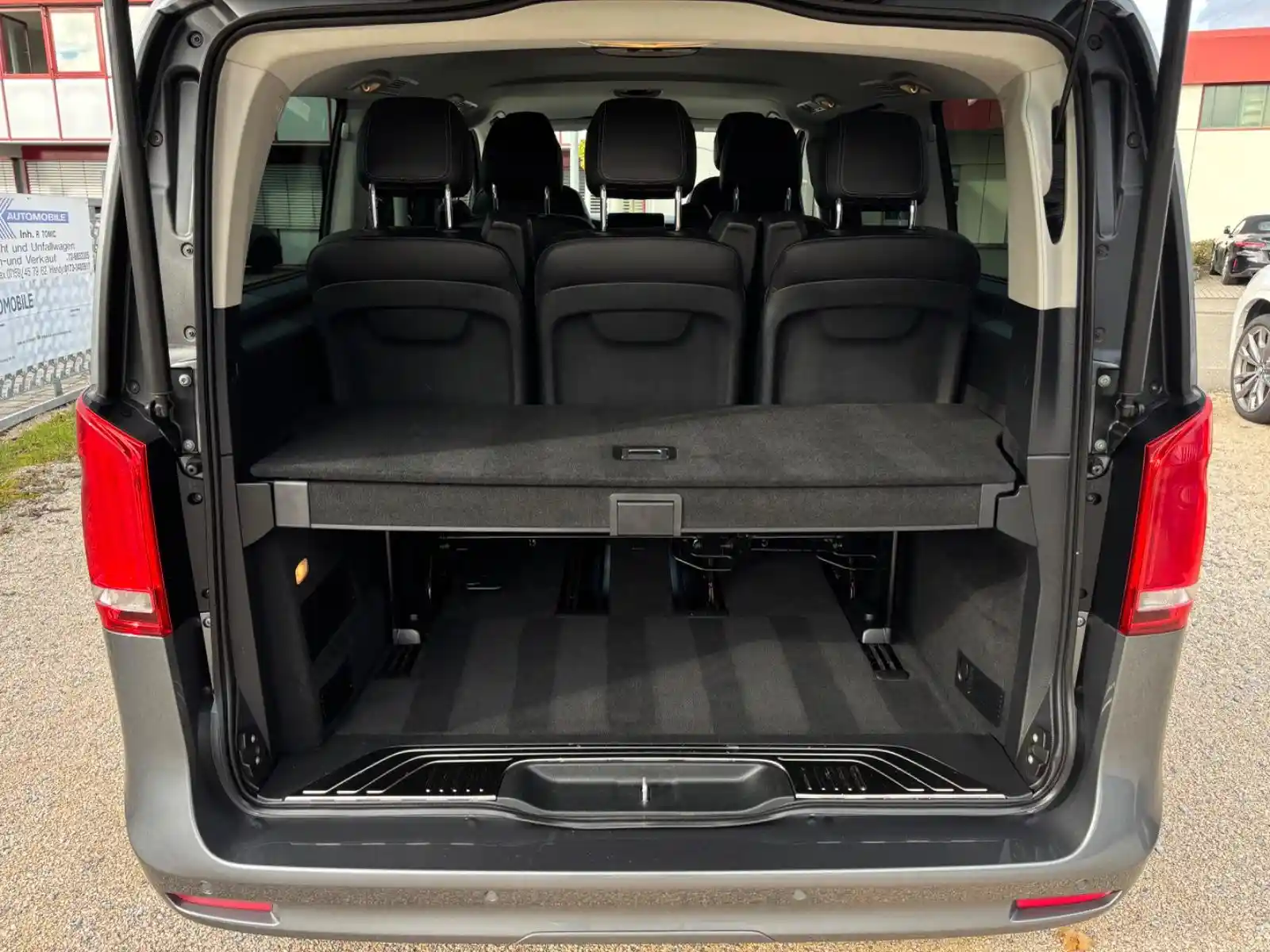Mercedes-Benz V 250