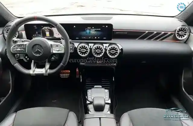 Mercedes-Benz A 35 AMG