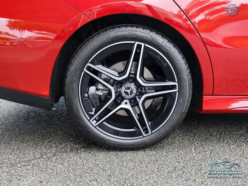 Mercedes-Benz CLA 220