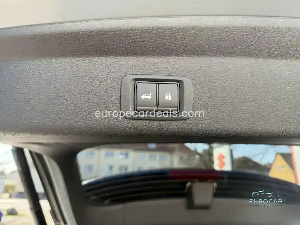 Mitsubishi Plug-in Hybrid Outlander