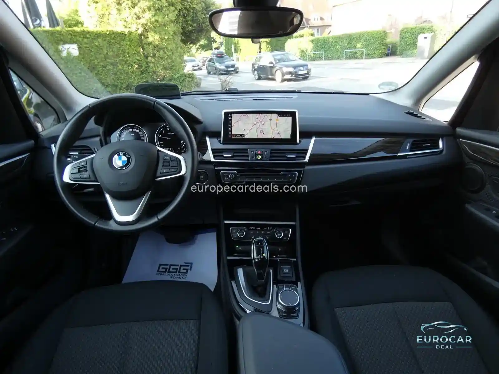 BMW 225