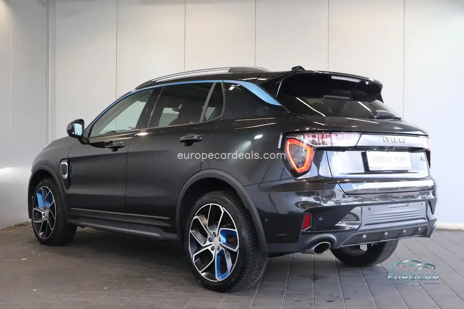 Lynk&Co 01