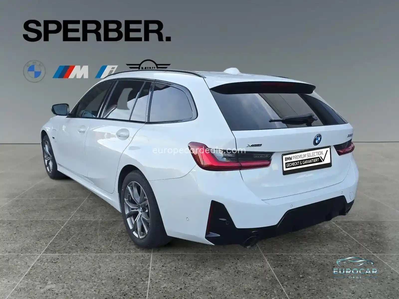 BMW 330