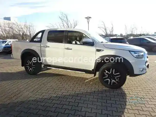 JAC 8 Pro