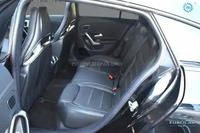 Mercedes-Benz CLA 35 AMG Shooting Brake