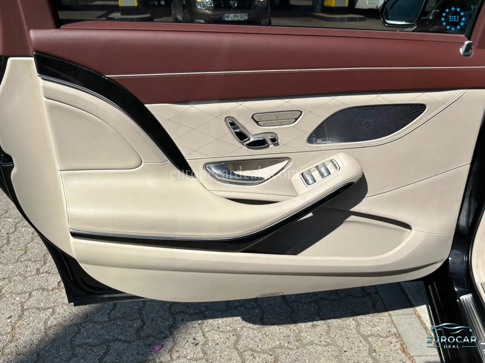 Mercedes-Benz S 560
